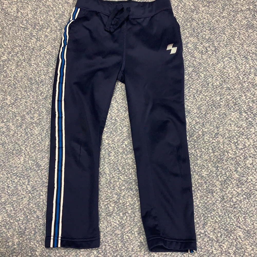 Boys athletic pants. Lined.